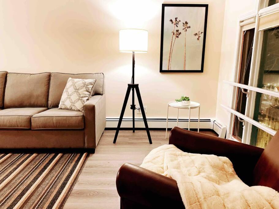 Unit #301 Mountain View 1Br In Canmore Down Town Dış mekan fotoğraf